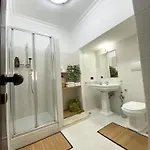Casa Intera Con Terrazzo