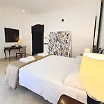 Casa Intera Con Terrazzo
