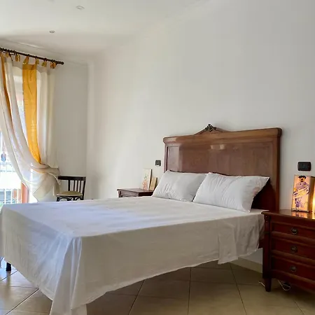 Casa Intera Con Terrazzo