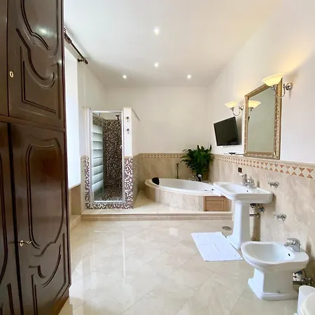 Lejlighed Casa Intera Con Terrazzo Napoli