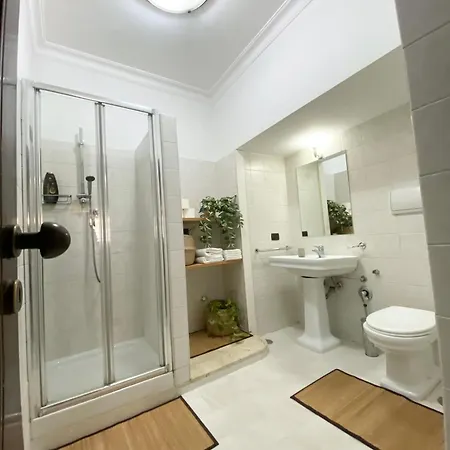 Casa Intera Con Terrazzo