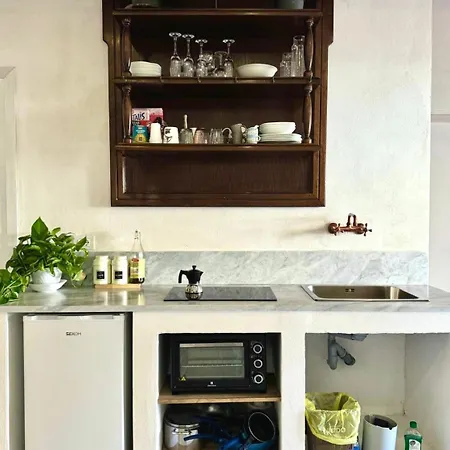 Casa Intera Con Terrazzo