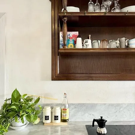 Casa Intera Con Terrazzo * Napels