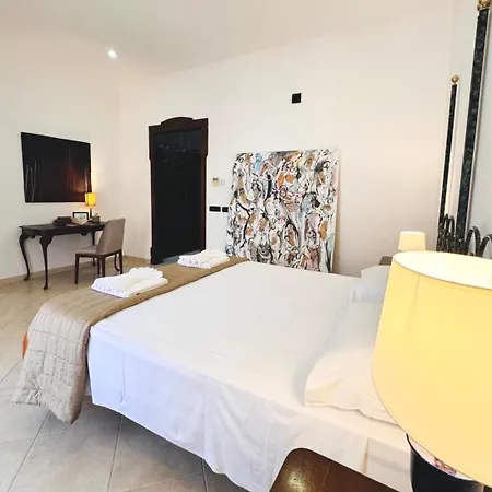 Casa Intera Con Terrazzo