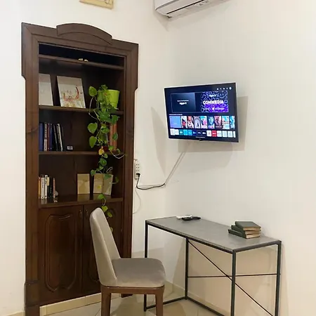 Casa Intera Con Terrazzo