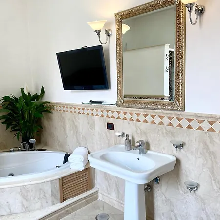Casa Intera Con Terrazzo 아파트 *