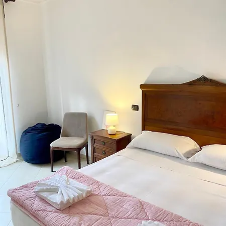 Casa Intera Con Terrazzo 아파트