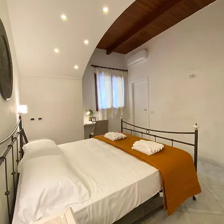 Casa Intera Con Terrazzo Apartamento Nápoles