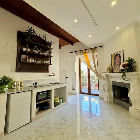Casa Intera Con Terrazzo 아파트 *
