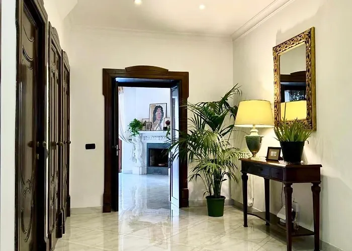 Casa Intera Con Terrazzo * Naples