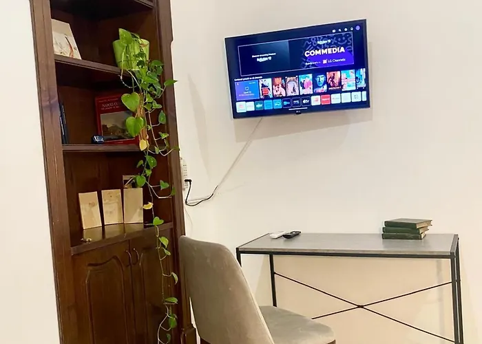 Casa Intera Con Terrazzo * Naples